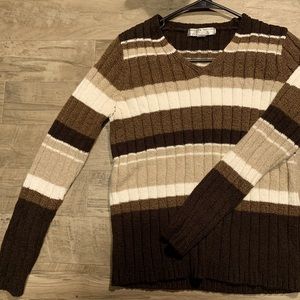 Super soft Carolyn Taylor sweater